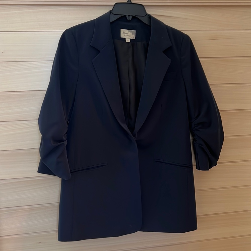 Elizabeth and James Navy Blazer - size 4